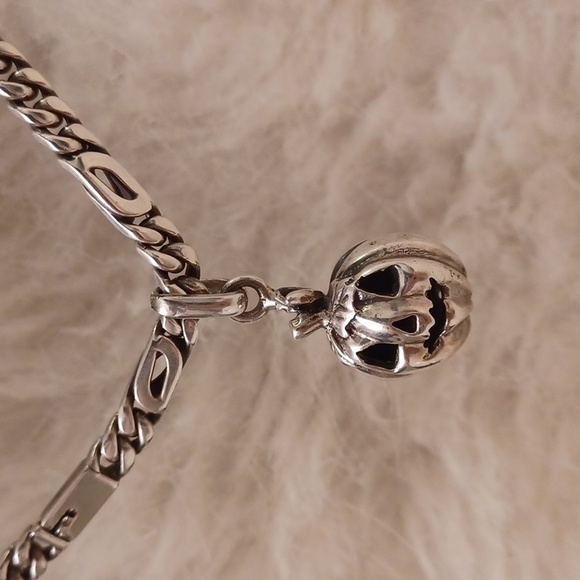 ๐ Jack-o-lantern pendant. - Picture 3 of 8